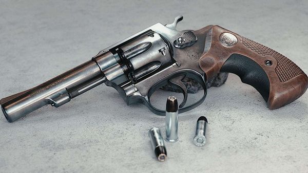 How to Create a 3D Smith and Wesson Handgun