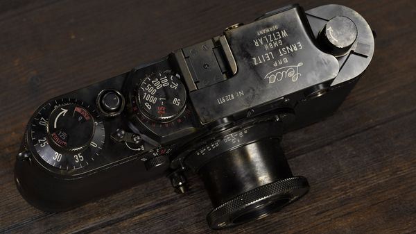 Capturing a Photoreal Leica Camera in 3D